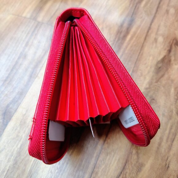 Genuine Leather Palm Wallet for Women with RFID Blocking - Picture 13 of 15